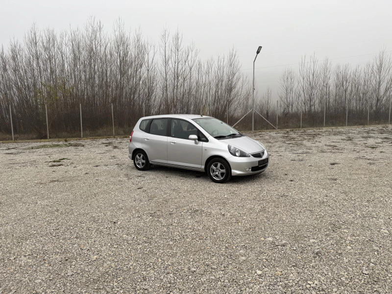 Honda Jazz 1.3 i, снимка 6 - Автомобили и джипове - 52937761