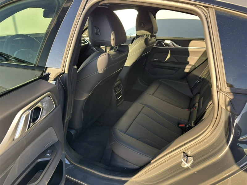 BMW i4 xDrive40 Gran Coupe, снимка 10 - Автомобили и джипове - 53166984