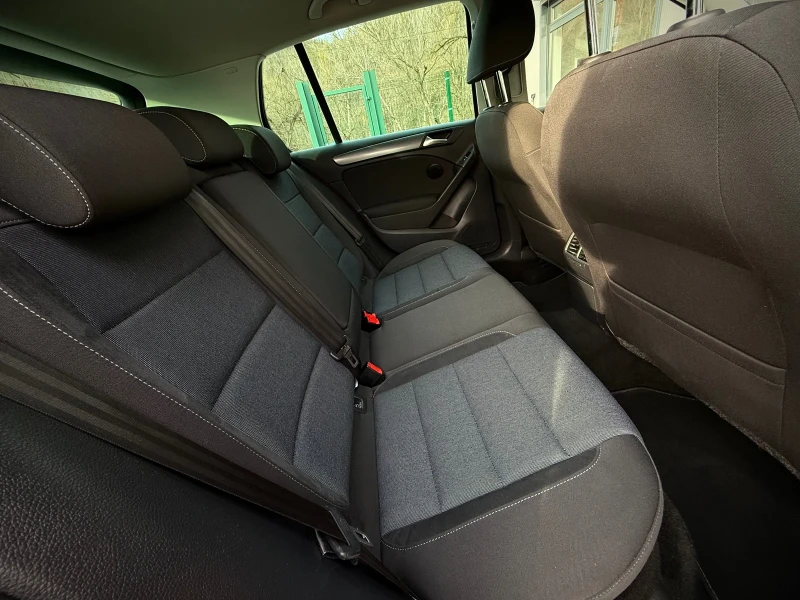 VW Golf 1.4TSI * STYLE* Сервизна История* , снимка 10 - Автомобили и джипове - 53538264