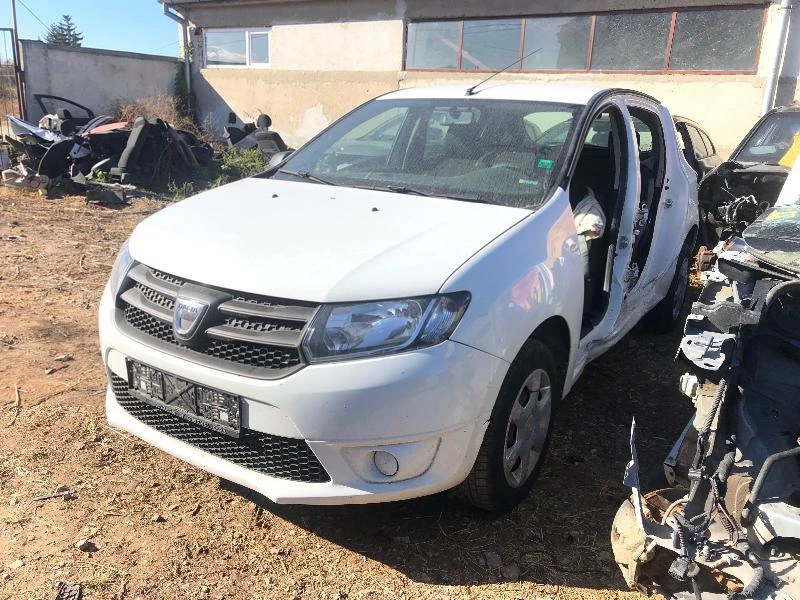 Dacia Sandero 1.2i, снимка 2 - Автомобили и джипове - 11396237