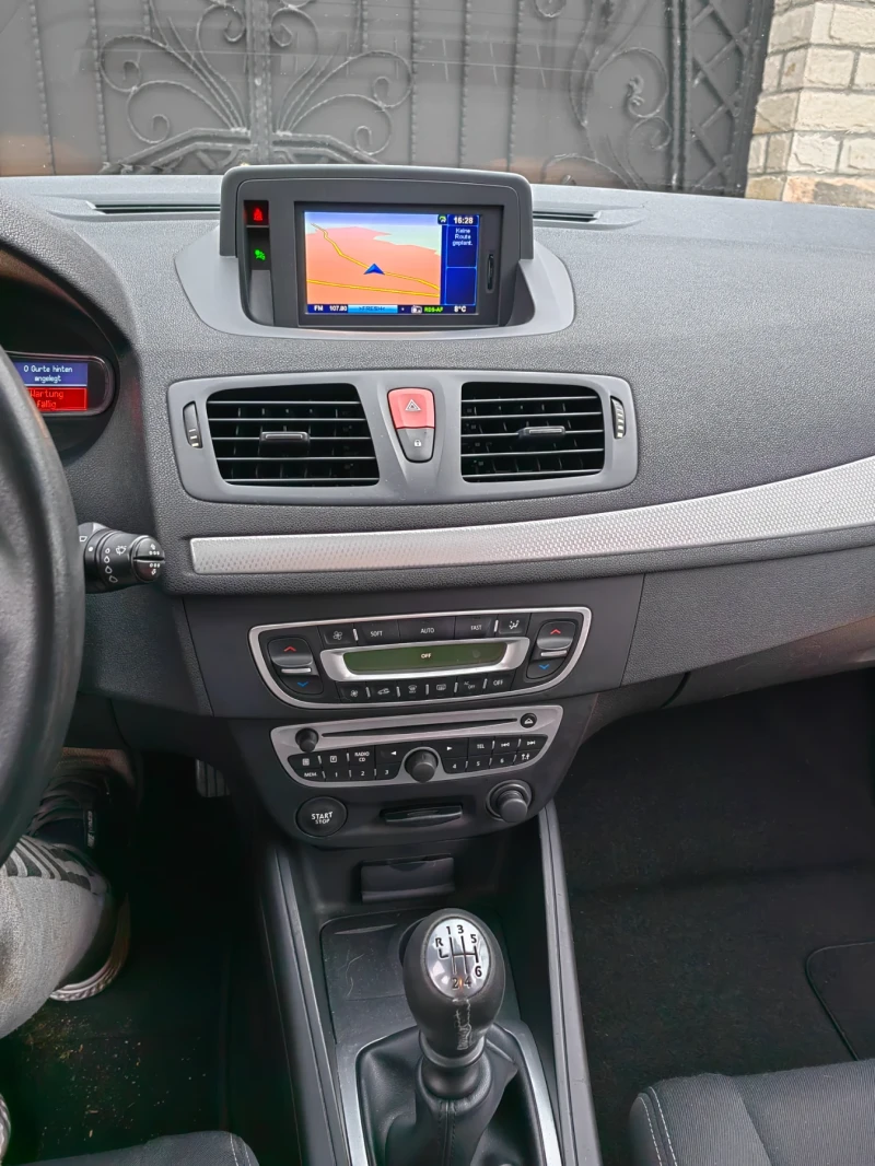 Renault Megane 1.4/Perfect - 6500 лв. - 17008778 | Car24.bg