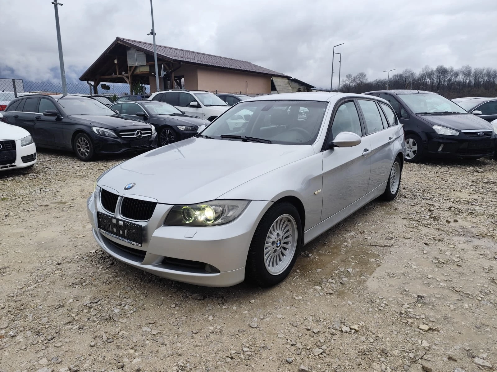BMW 320 2.0 дизел 163 кс Италия, снимка 1