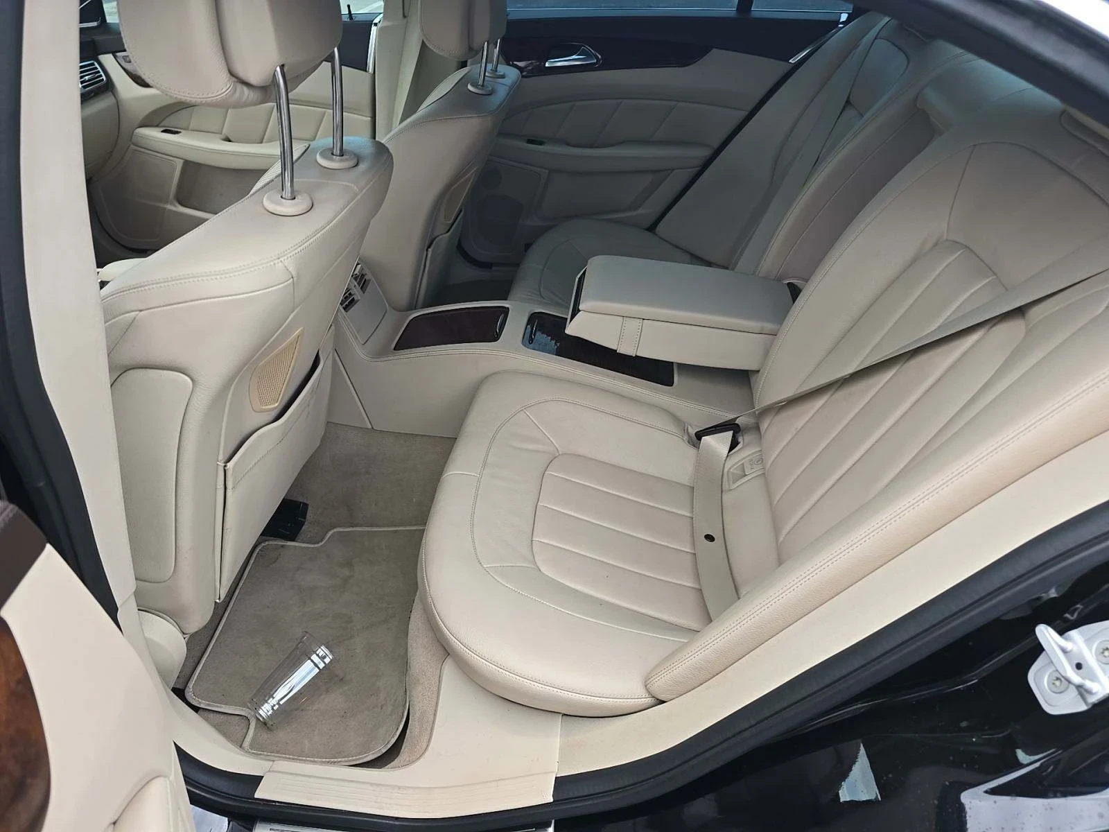 Mercedes-Benz CLS 550  - изображение 9