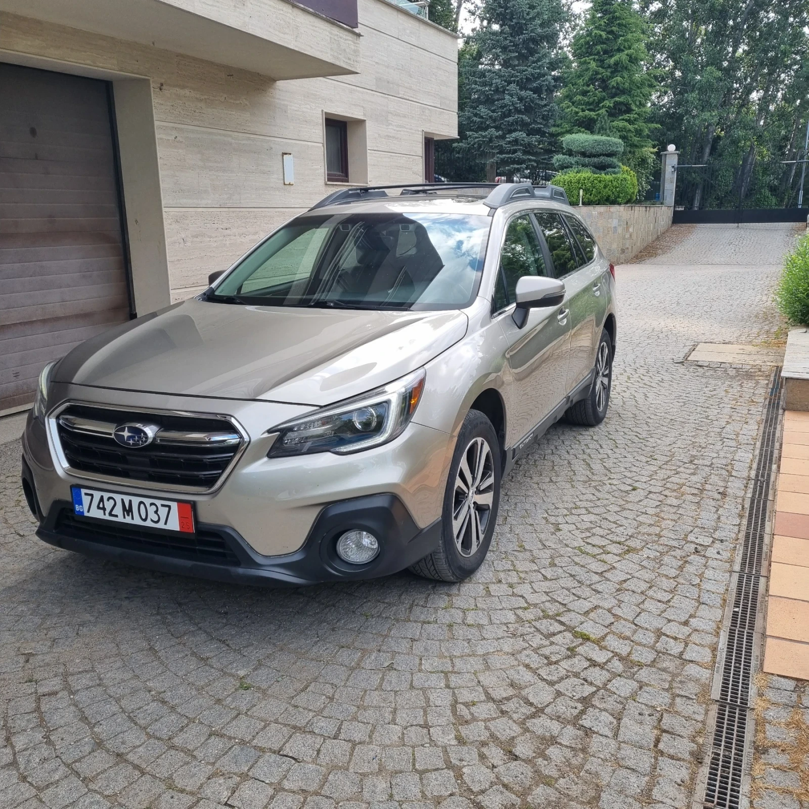 Subaru Outback 3.6 R  - изображение 3