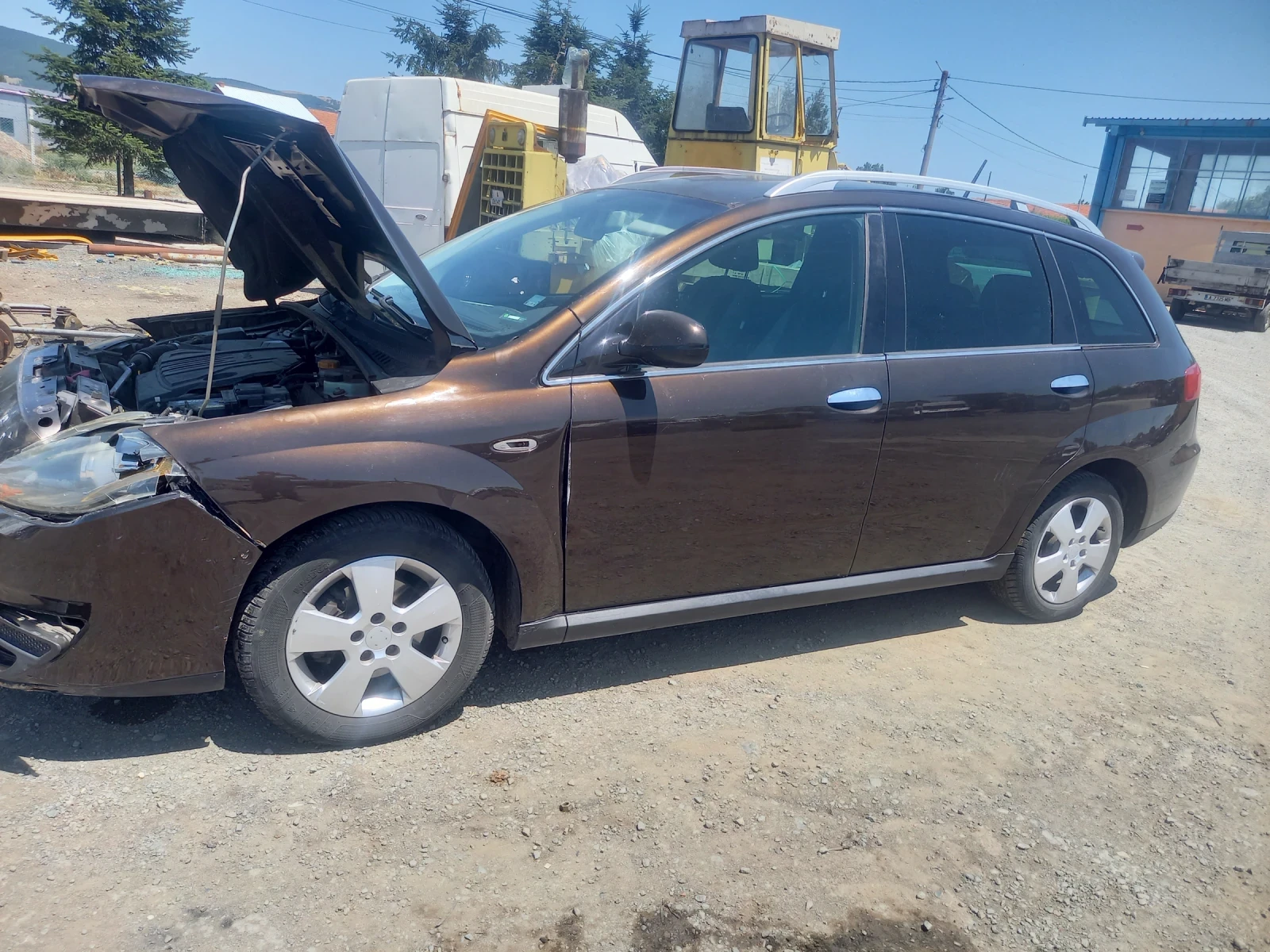 Fiat Croma 1.9 JTDI - изображение 4