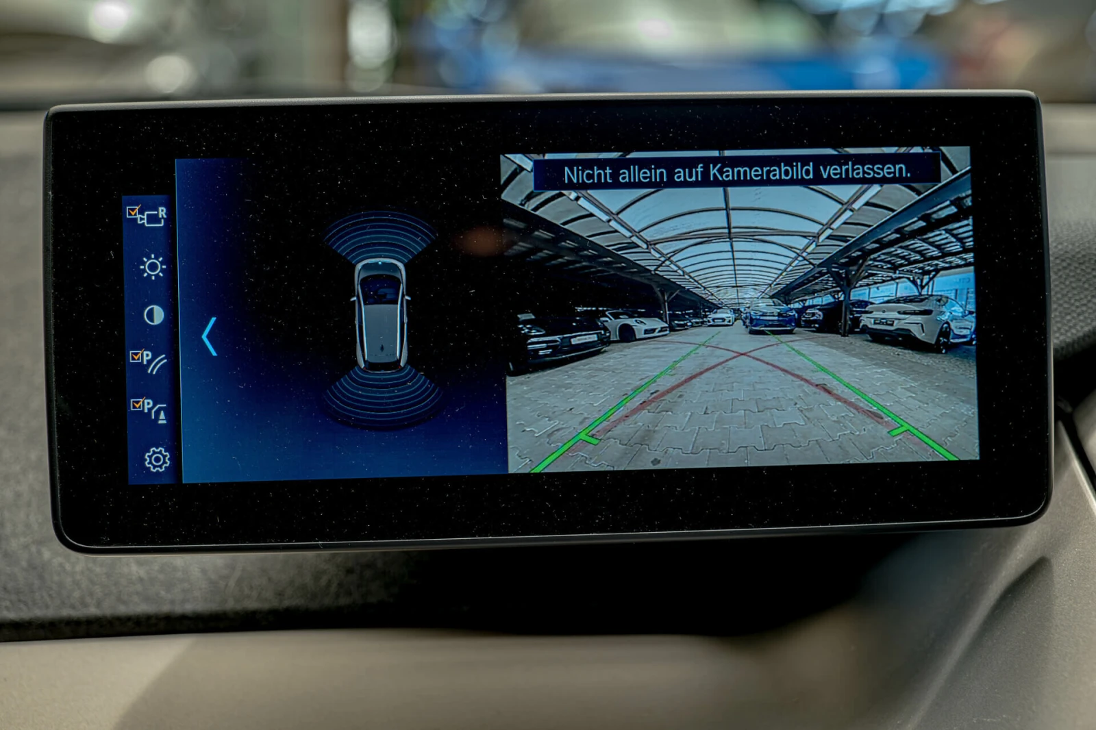 BMW i3 s 120ah/Harman Kardon/Подгрев/Камера/FullLed - изображение 10