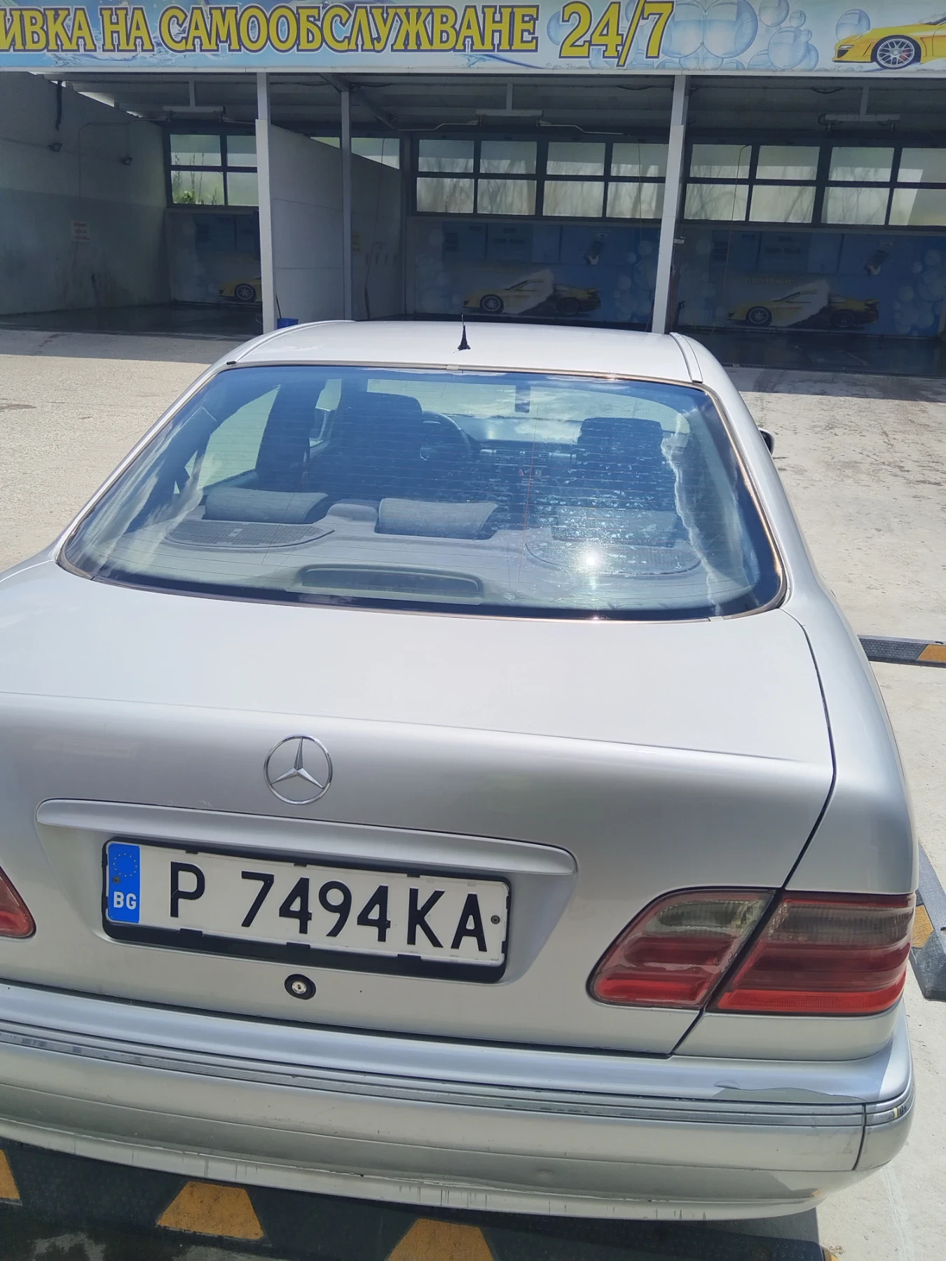 Mercedes-Benz E 320  - изображение 3