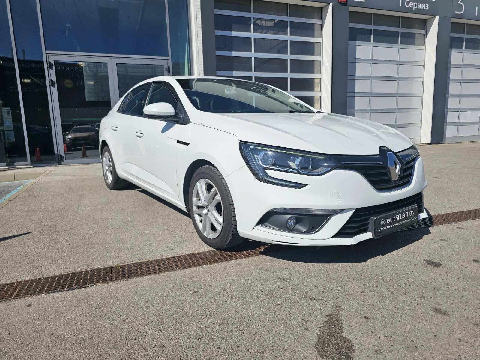 Renault Megane Energy dCi 115 к.с. дизел Stop&Start EDC6 - изображение 2