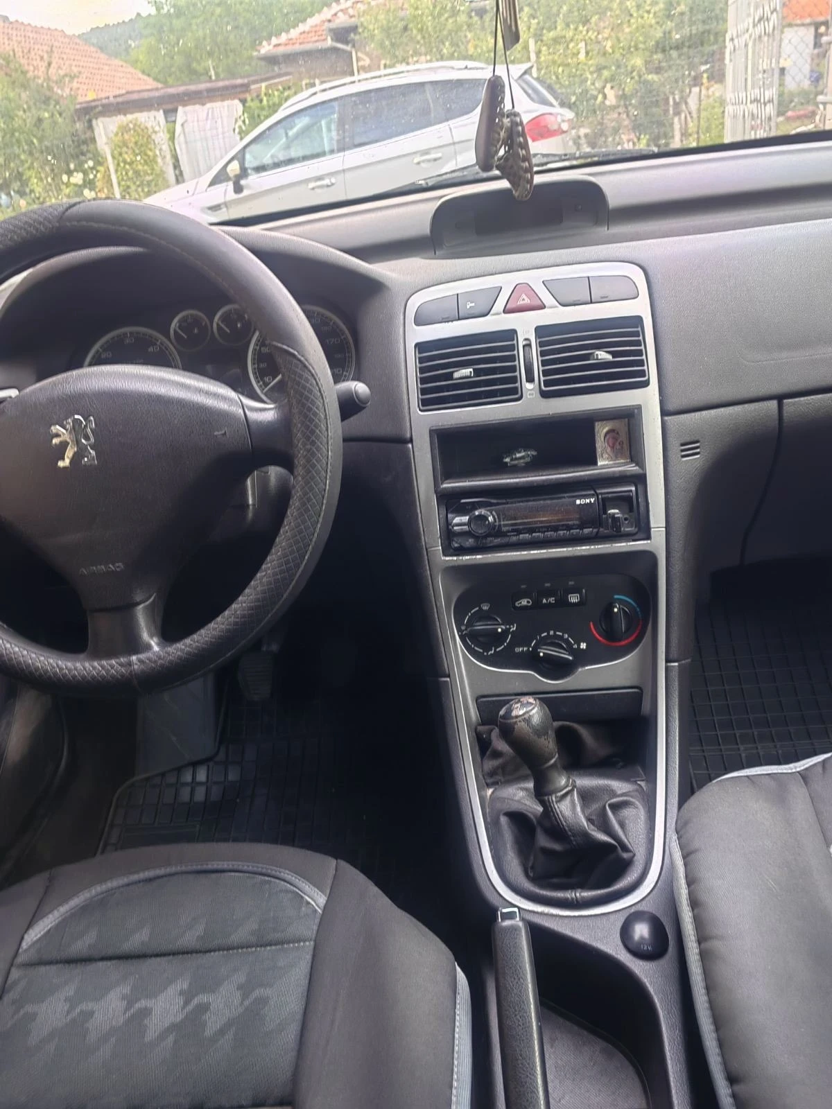 Peugeot 308 2.0 HDI - изображение 6