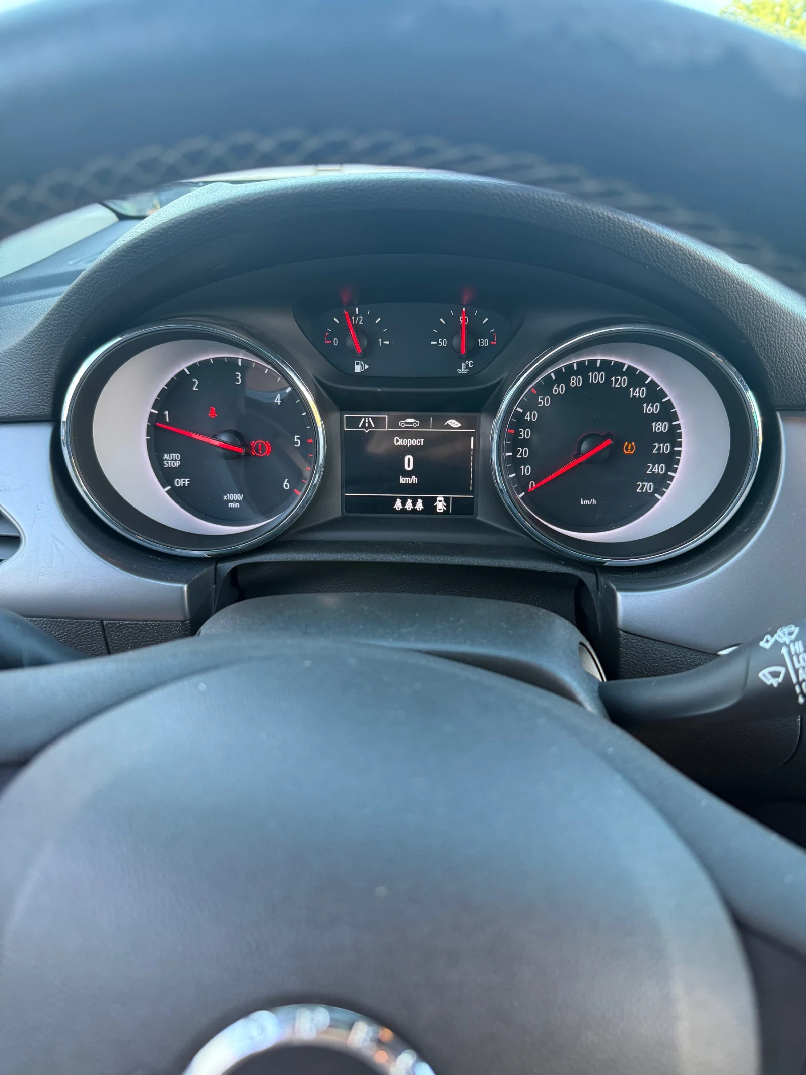 Opel Astra 1.6 CDTI - изображение 10