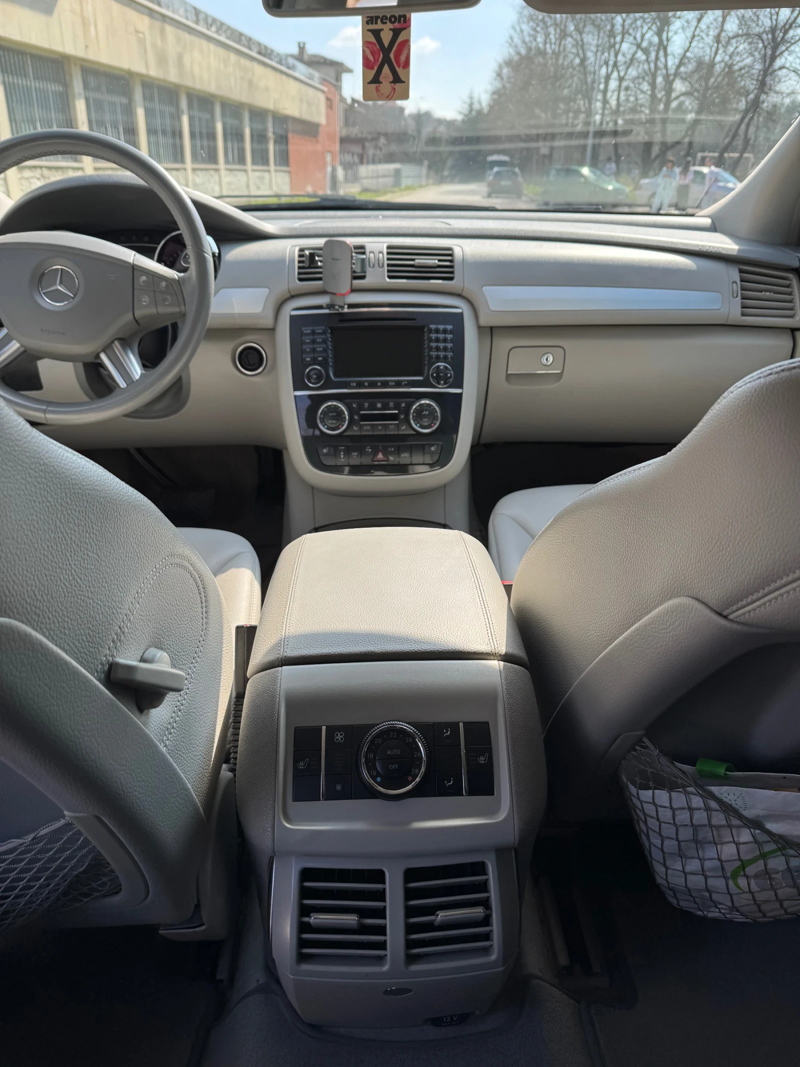 Mercedes-Benz R 280, снимка 9 - Автомобили и джипове - 53922873