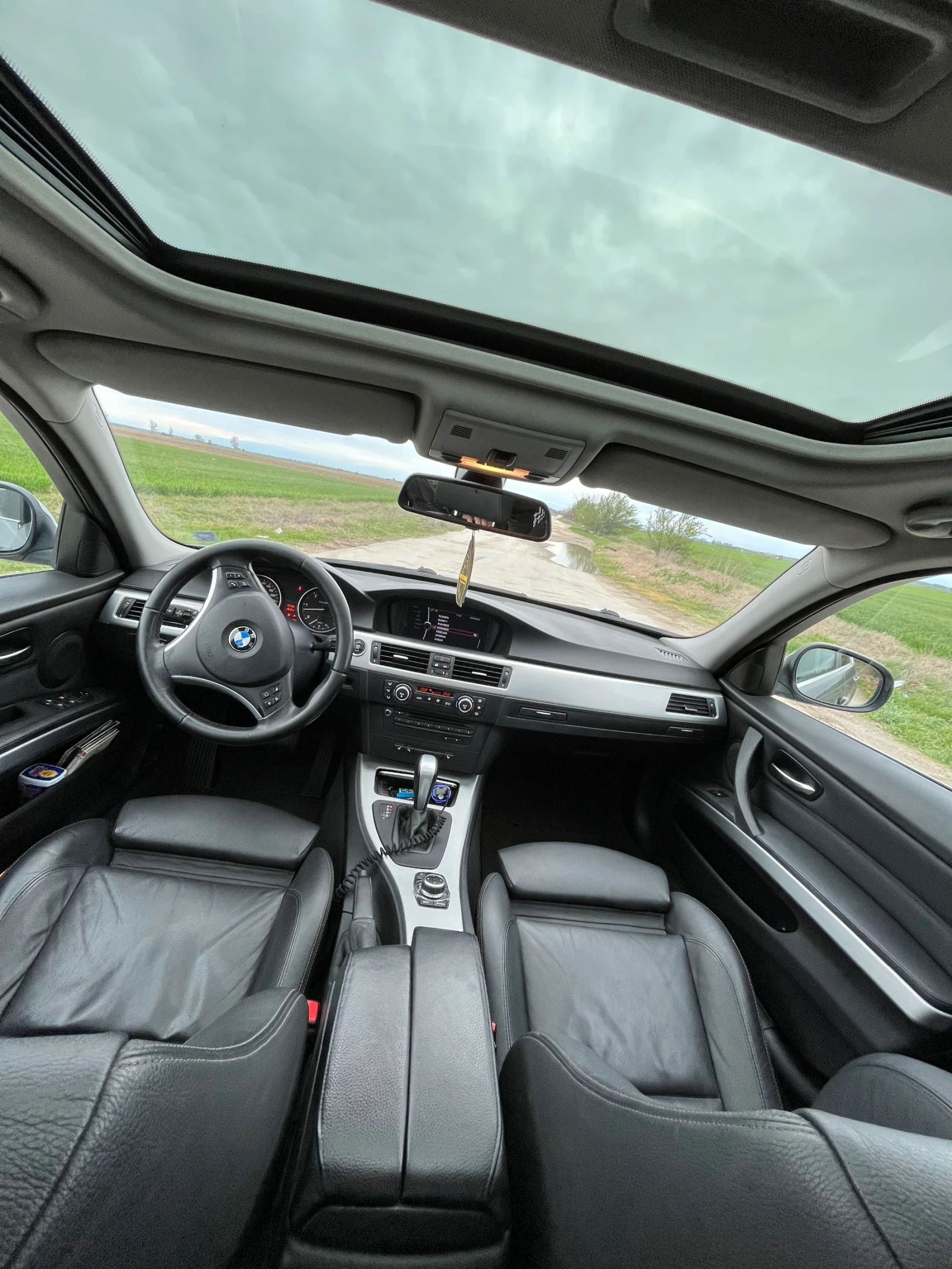 BMW 330 330D FACELIFT , снимка 12 - Автомобили и джипове - 54099954