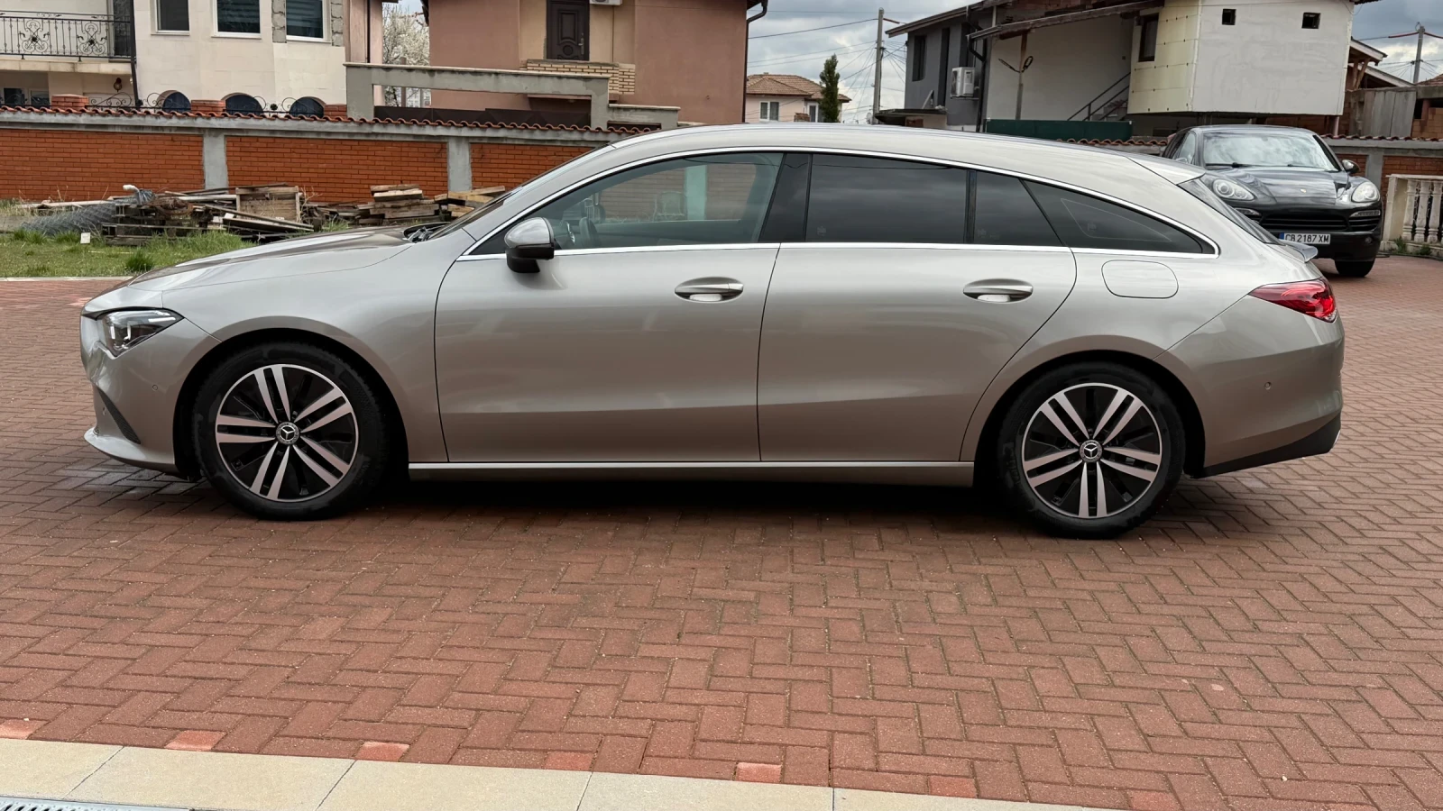 Mercedes-Benz CLA 180 AMG LINE* AMBIENT* SPORTBACK* TOP, снимка 8 - Автомобили и джипове - 54168568