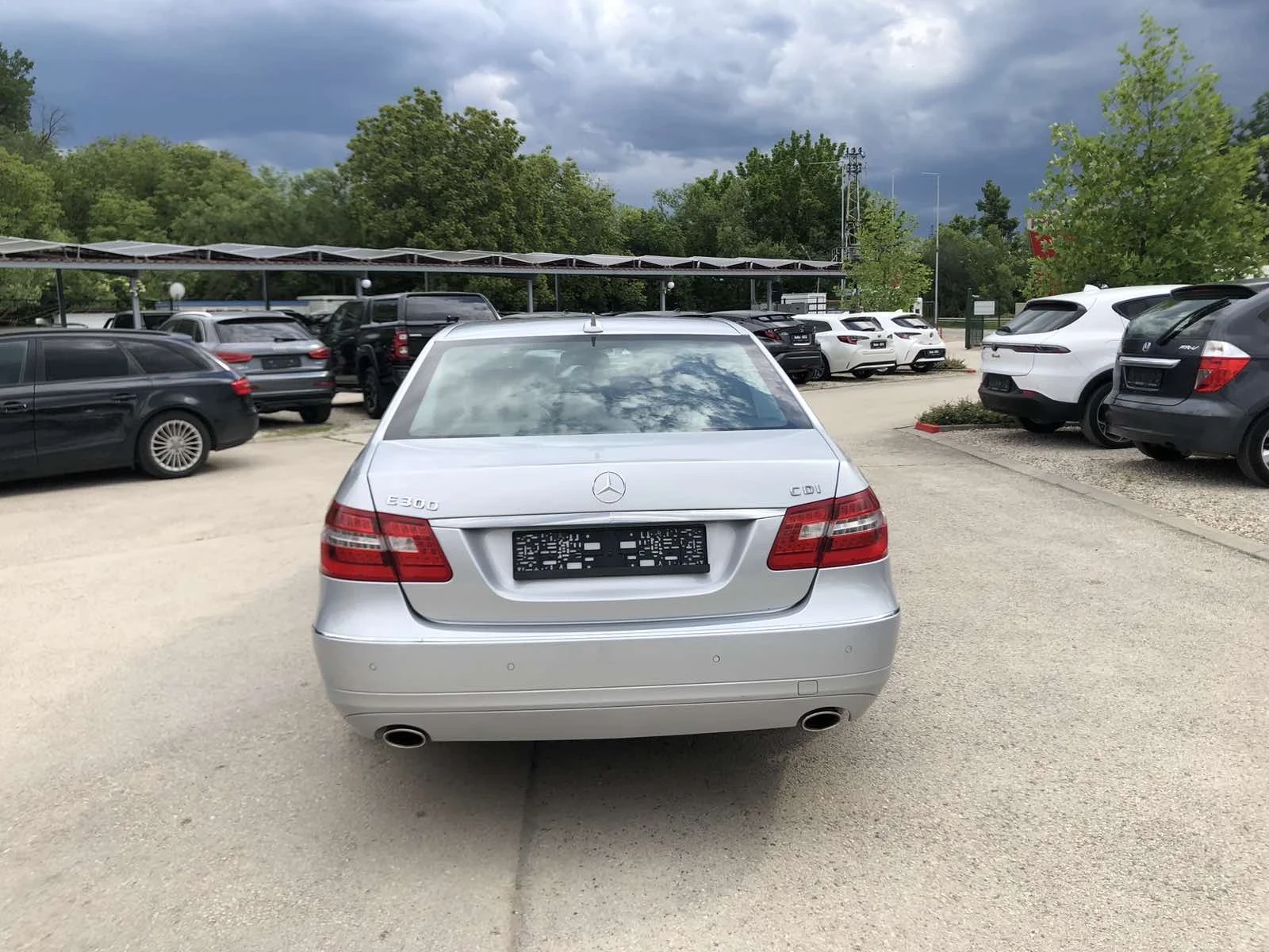 Mercedes-Benz E 300 FACELIFT AVANGARDE LED, снимка 4 - Автомобили и джипове - 54570912