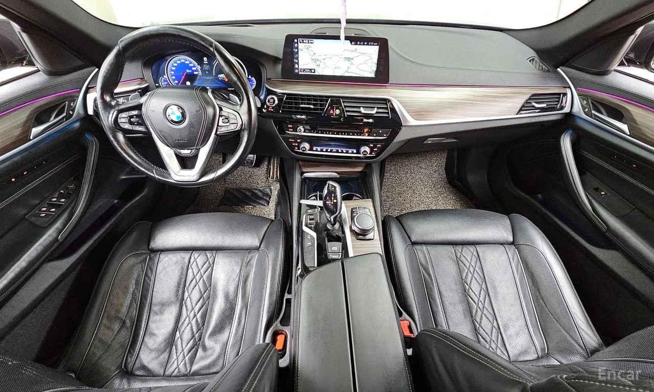 BMW 530 XDRIVE* M-SPORT* HEAD-UP* 360CAMERA* , снимка 6 - Автомобили и джипове - 54753017
