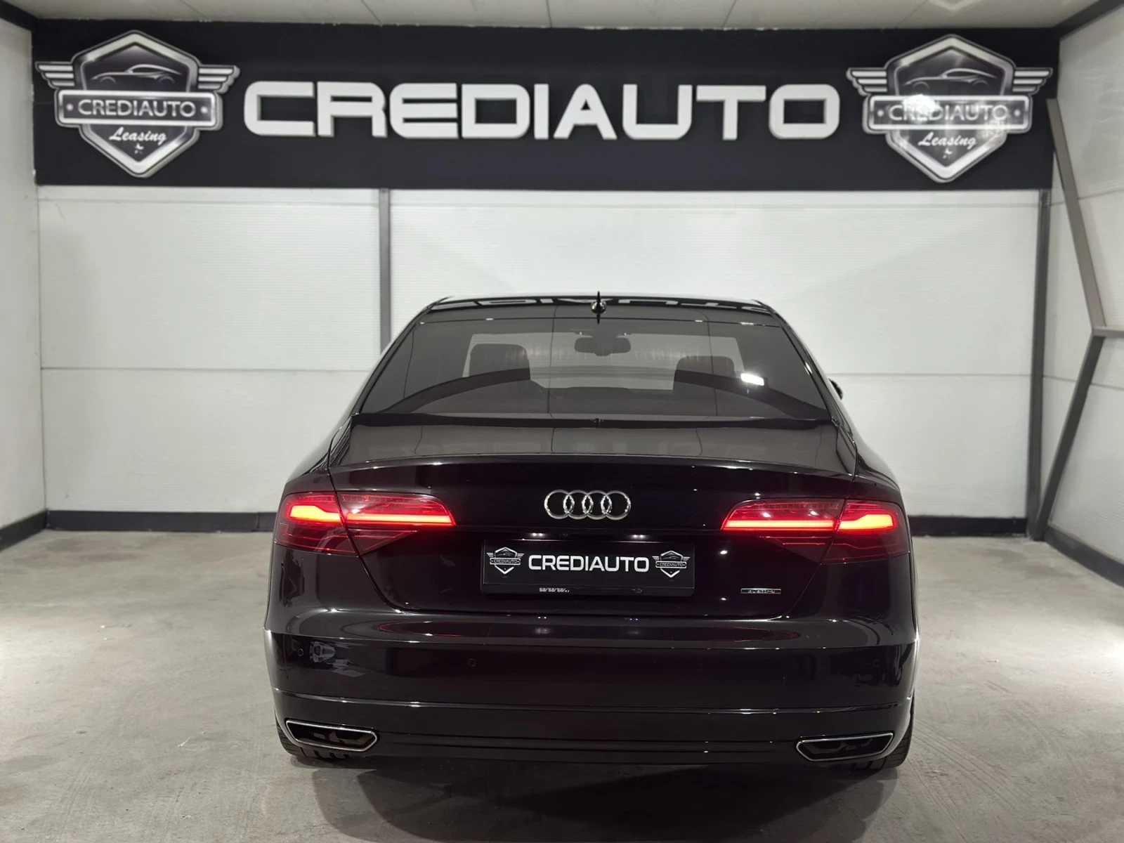 Audi A8 4.2TDI V8* EXCLUSIVE* DSTR* BOSSE* 360 CAM* DVD* , снимка 5 - Автомобили и джипове - 54795778