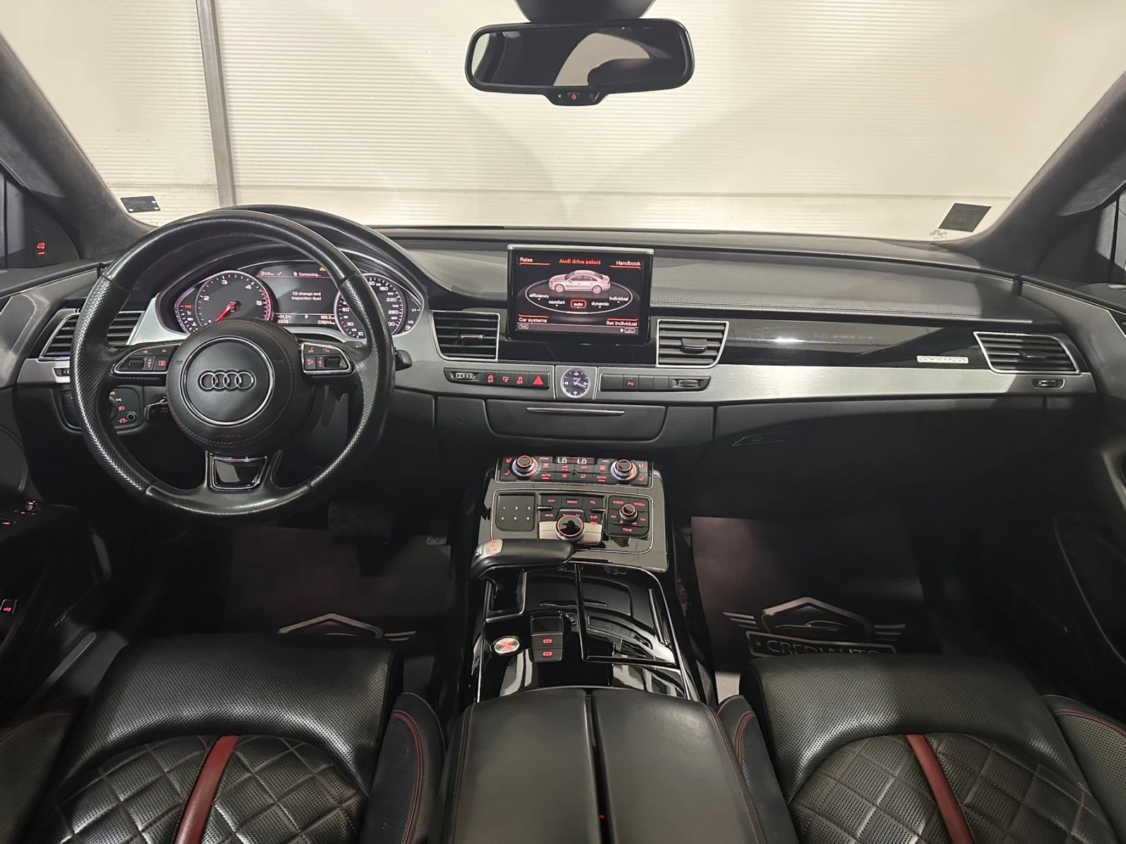 Audi A8 4.2TDI V8* EXCLUSIVE* DSTR* BOSSE* 360 CAM* DVD* , снимка 8 - Автомобили и джипове - 54795778