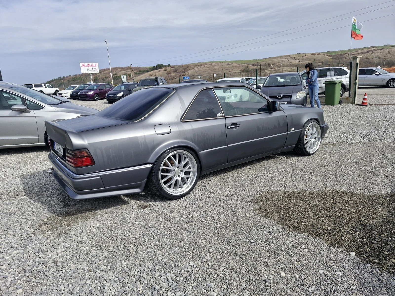 Mercedes-Benz 124 Coupe, снимка 6 - Автомобили и джипове - 54853827