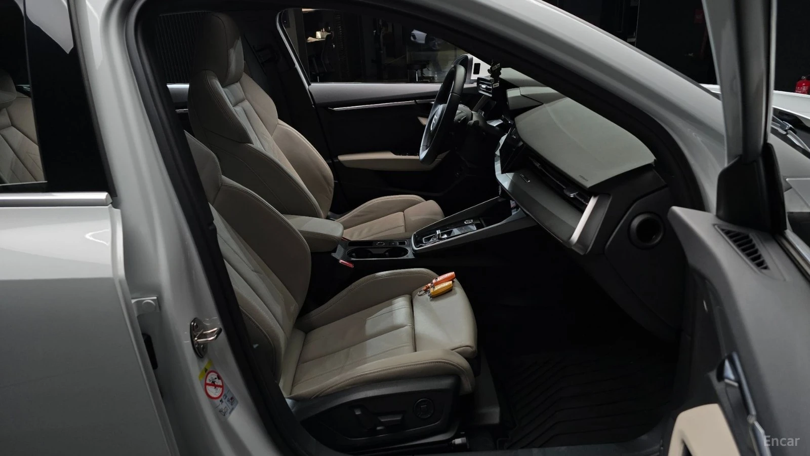 Audi A3 PREMIUM* 40TFSI* MATRIX* HEADUP* КАМЕРА* ПОДГРЕВ* , снимка 9 - Автомобили и джипове - 55464952