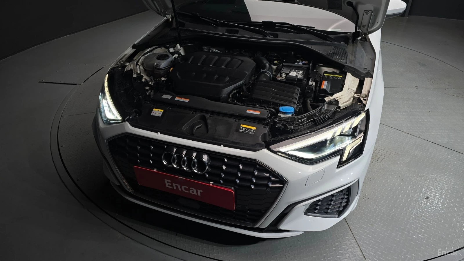 Audi A3 PREMIUM* 40TFSI* MATRIX* HEADUP* КАМЕРА* ПОДГРЕВ* , снимка 17 - Автомобили и джипове - 55464952