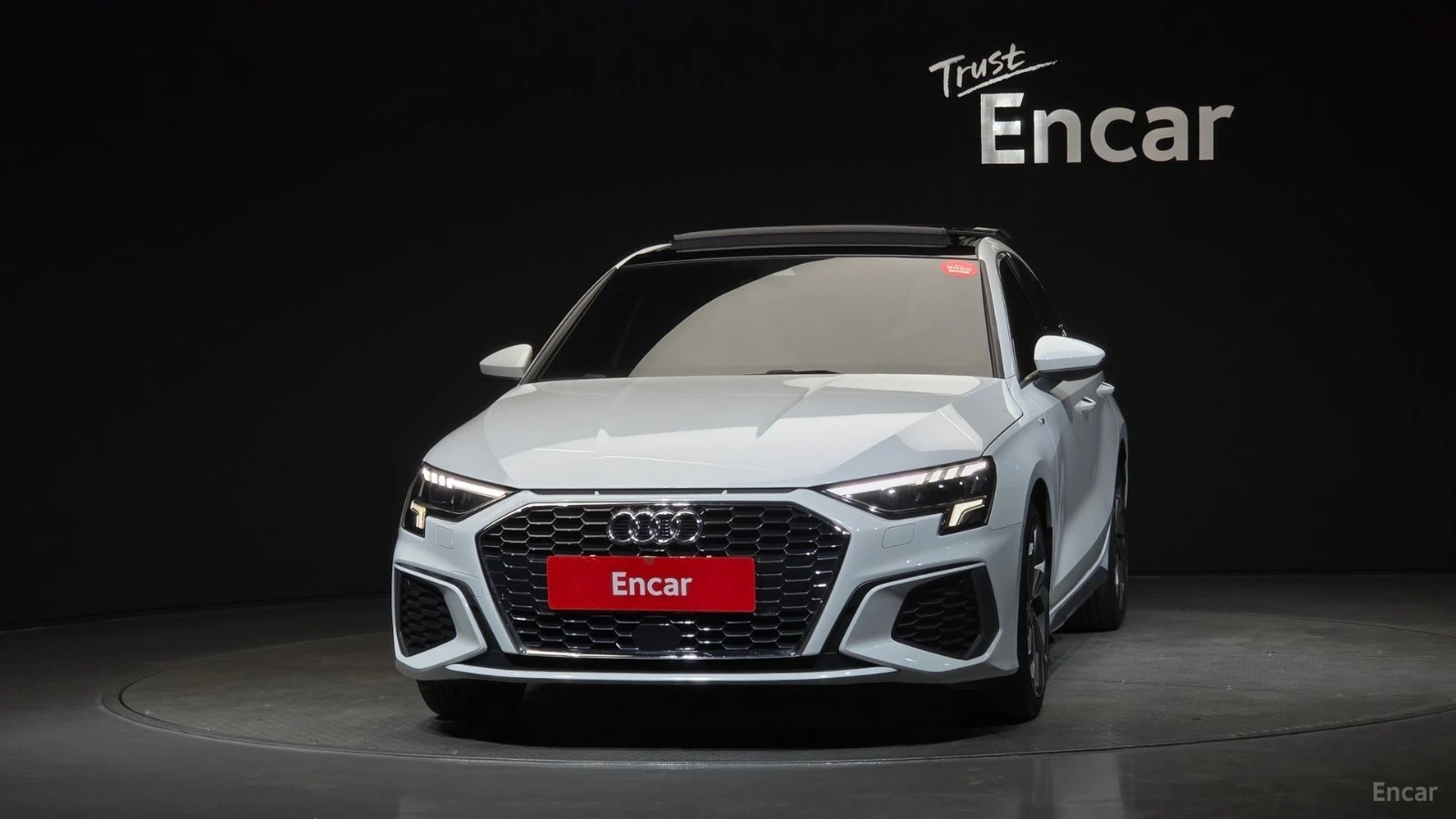 Audi A3 PREMIUM* 40TFSI* MATRIX* HEADUP* КАМЕРА* ПОДГРЕВ* , снимка 2 - Автомобили и джипове - 55464952