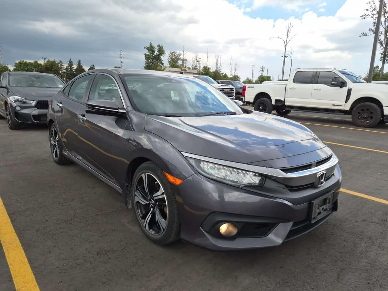 Honda Civic TOURING/CARFAX/Ленти/Панорама/Подгрев, снимка 2 - Автомобили и джипове - 55627115