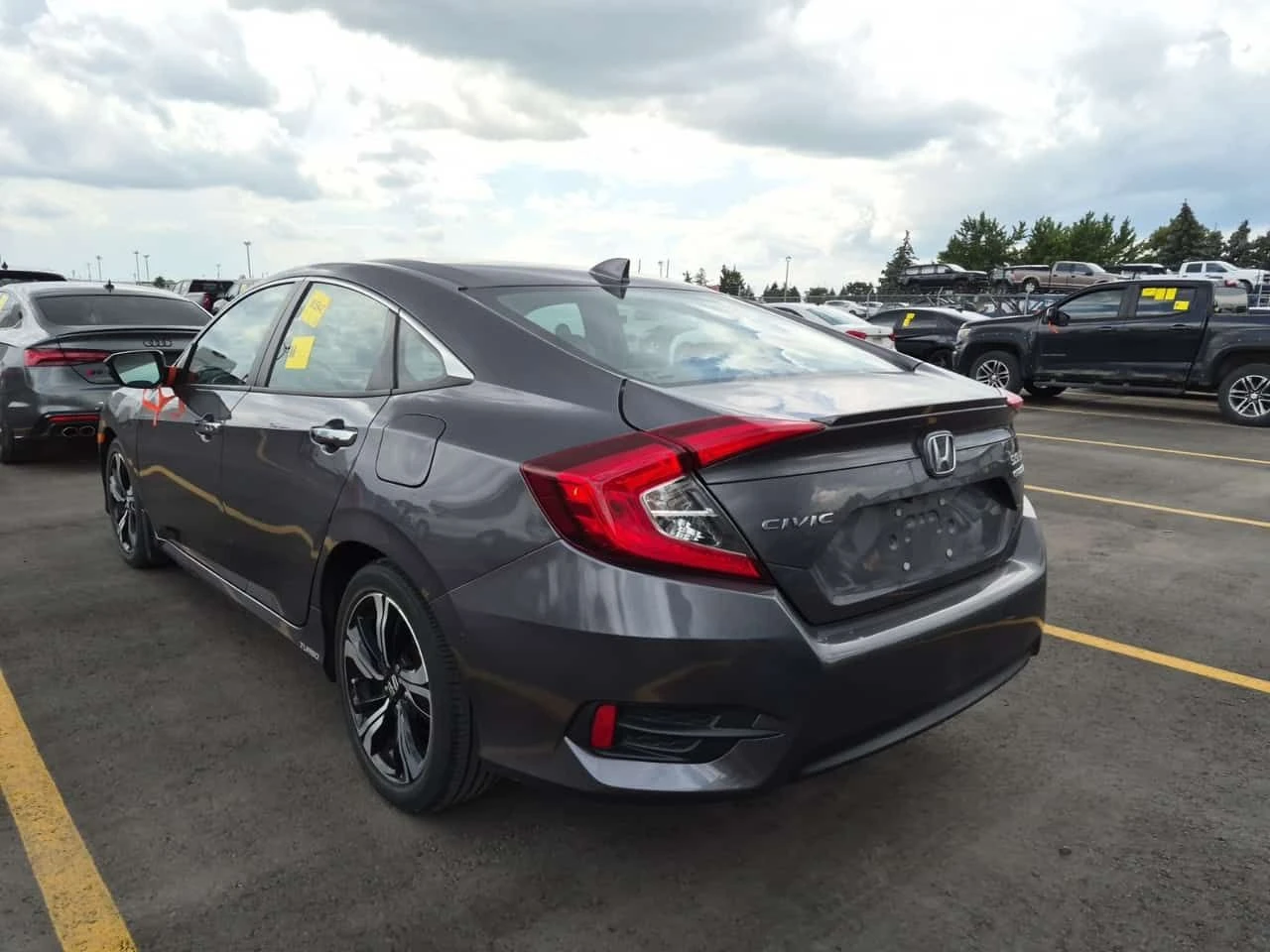 Honda Civic TOURING/CARFAX/Ленти/Панорама/Подгрев, снимка 4 - Автомобили и джипове - 55627115