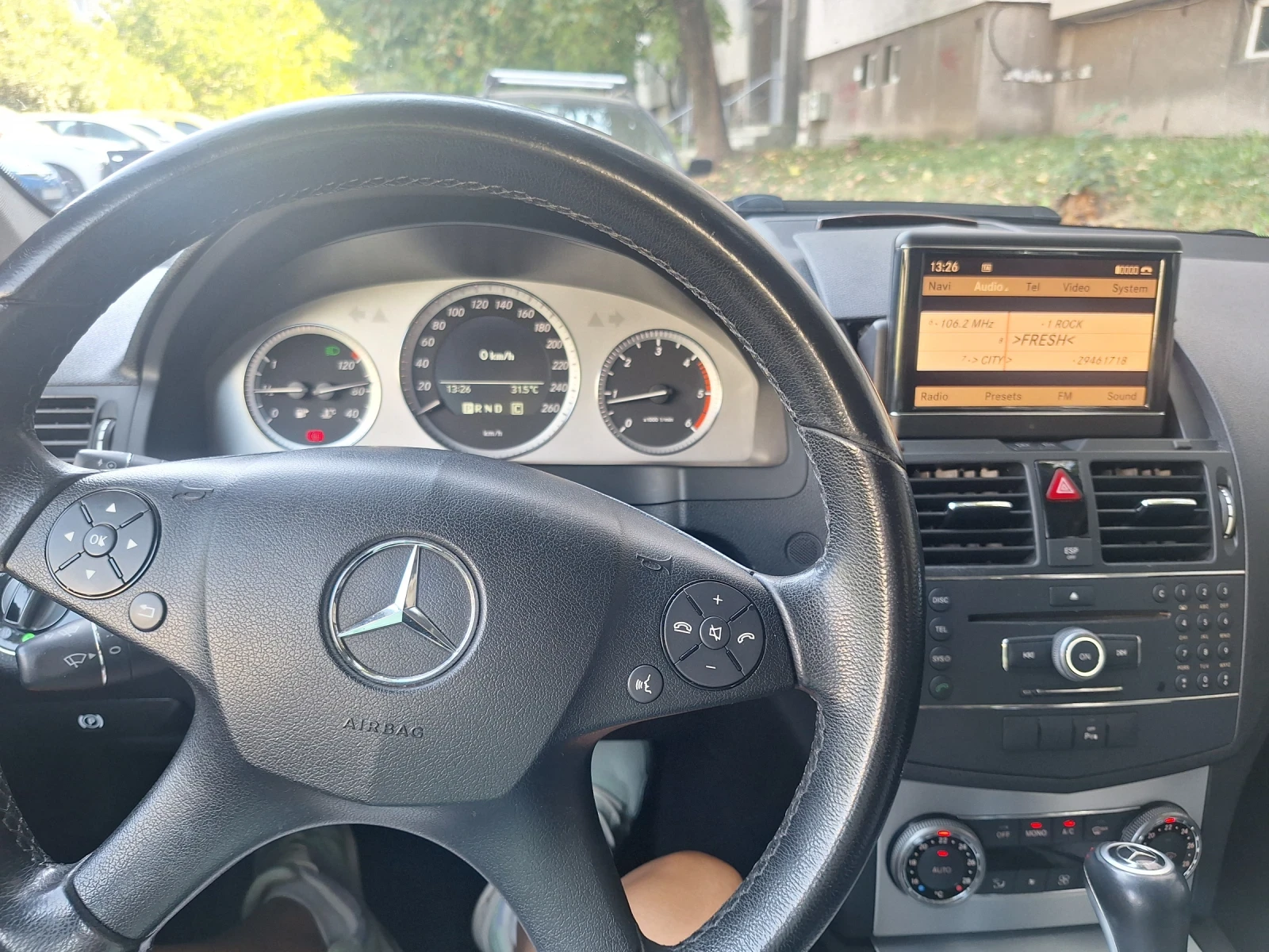 Mercedes-Benz C 220, снимка 12 - Автомобили и джипове - 56031806