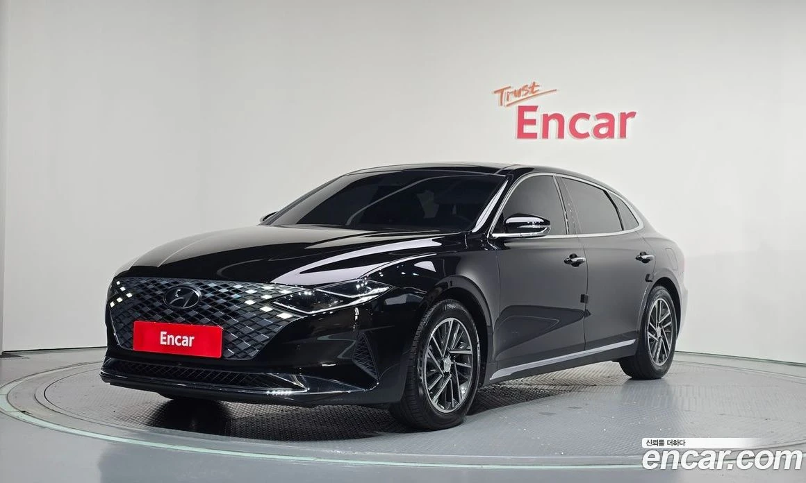 Hyundai Grandeur 3.0 LPi Rent Car Modern