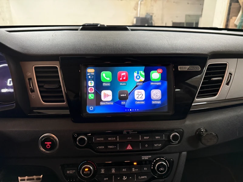 Kia Niro 64kWh Executive Line SOH100%, снимка 11 - Автомобили и джипове - 52953750