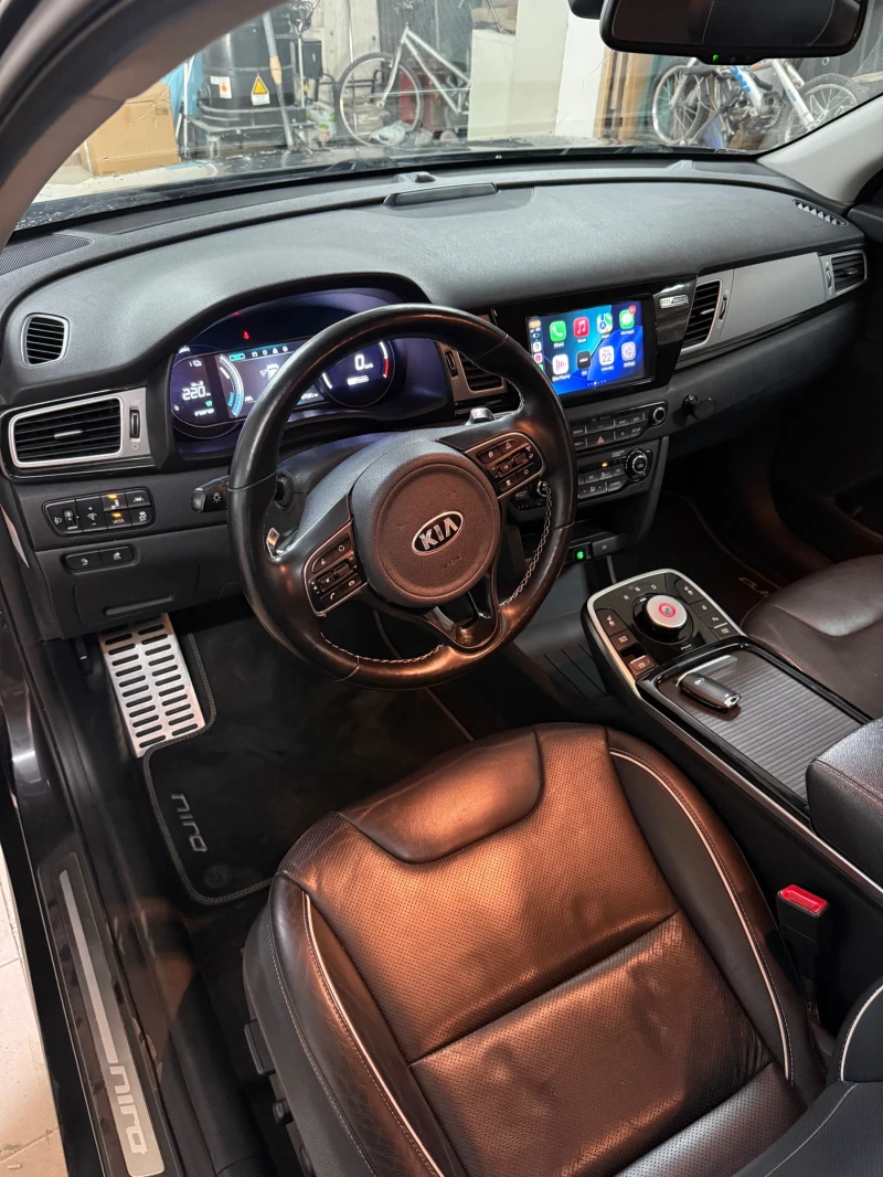 Kia Niro 64kWh Executive Line SOH100%, снимка 6 - Автомобили и джипове - 52953750