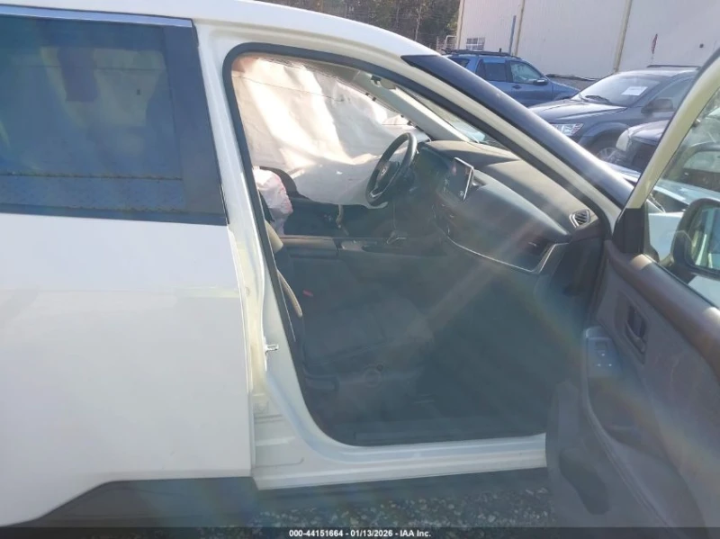 Nissan Rogue 2.5l S Fwd, снимка 5 - Автомобили и джипове - 53477553