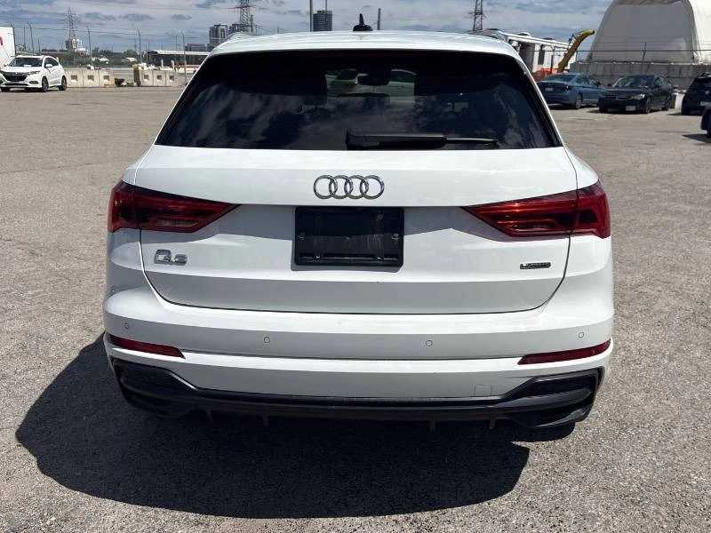 Audi Q3 * Technik * PANO * ПОДГРЕВ * КАМЕРА * ПАМЕТ, снимка 6 - Автомобили и джипове - 54920395