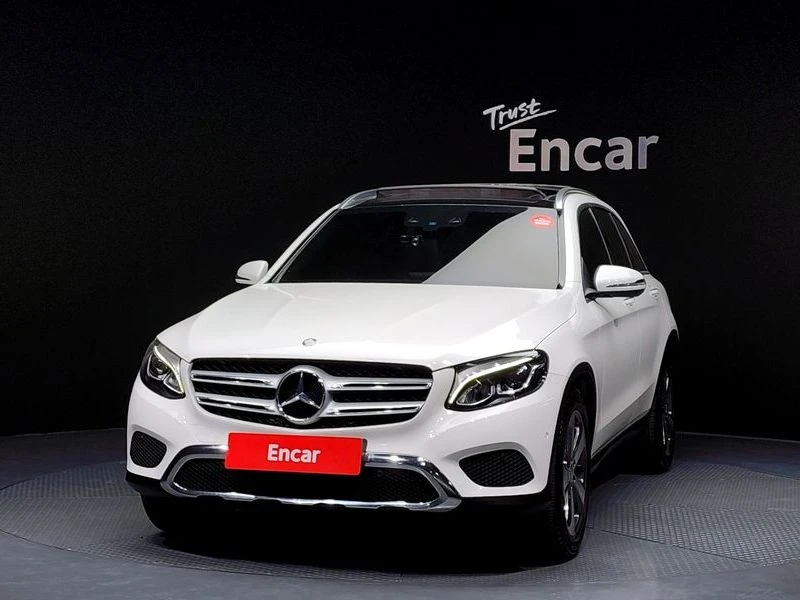 Mercedes-Benz GLC 220 4 MATIC, снимка 3 - Автомобили и джипове - 54980932