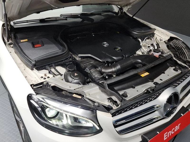 Mercedes-Benz GLC 220 4 MATIC, снимка 6 - Автомобили и джипове - 54980932