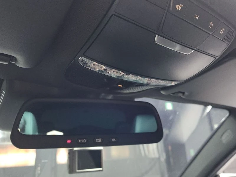Mercedes-Benz GLC 220 4 MATIC, снимка 16 - Автомобили и джипове - 54980932