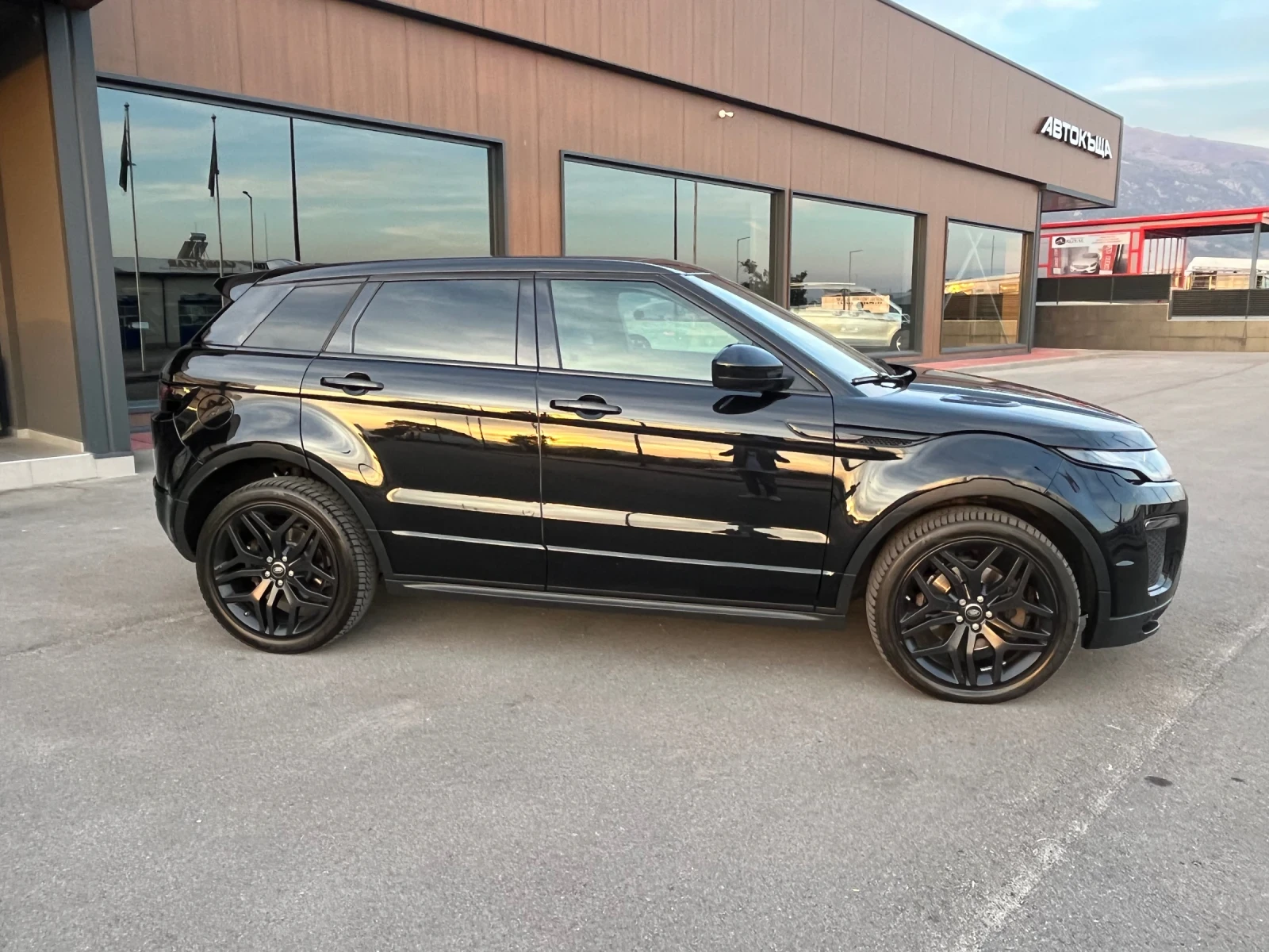 Land Rover Range Rover Evoque 2.0D-180к.с.;FACELIFT;4x4;FULL - изображение 4