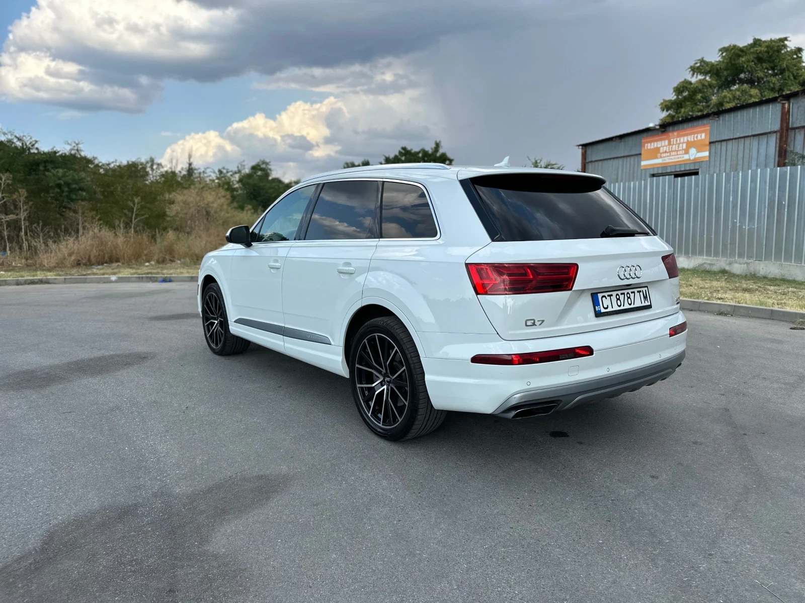 Audi Q7 3.0 - изображение 2