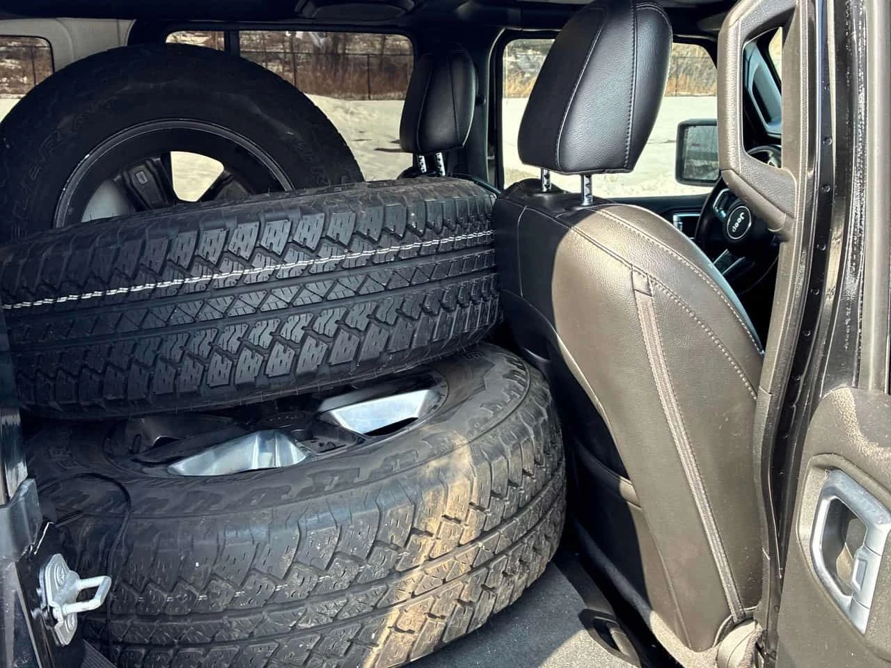 Jeep Wrangler * Sahara * 2 �����* �������* ����*  | Mobile.bg � ����������� 15