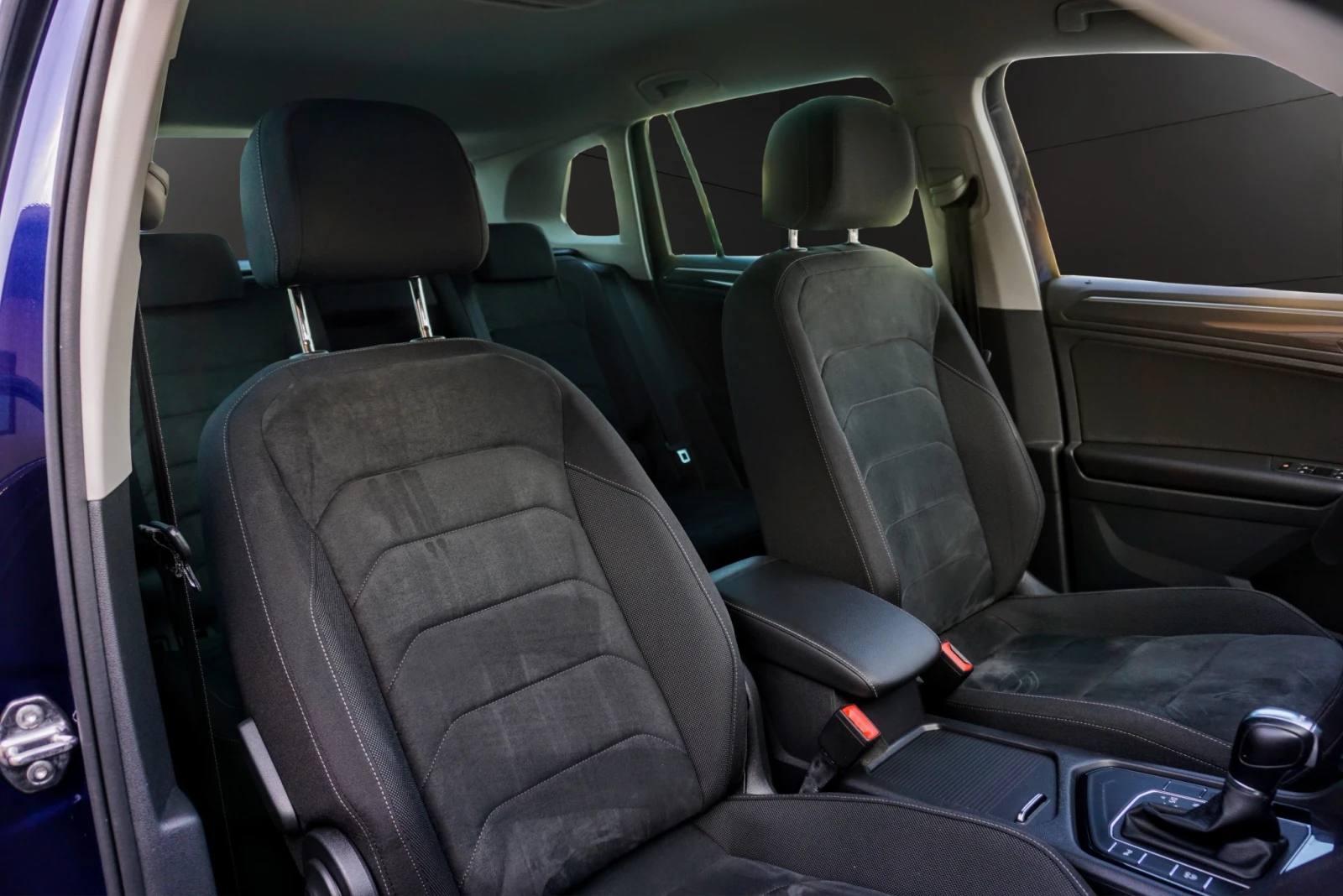 VW Tiguan 2.0TDI EXECUTIVE DSG, снимка 14 - Автомобили и джипове - 55082967