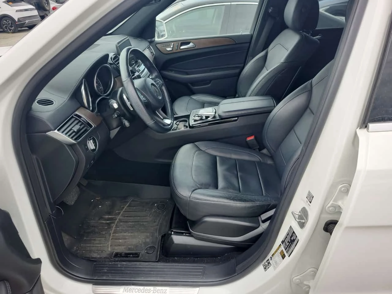 Mercedes-Benz GLE 450 AMG Line * CARFAX * , снимка 8 - Автомобили и джипове - 55358931