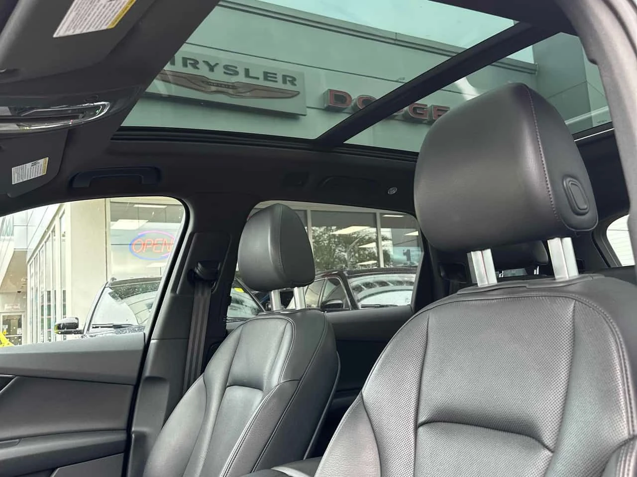 Audi Q7 Progressiv | CARFAX | АВТОКРЕДИТ БЕЗ ПЪРВОНАЧАЛНА, снимка 17 - Автомобили и джипове - 55601486