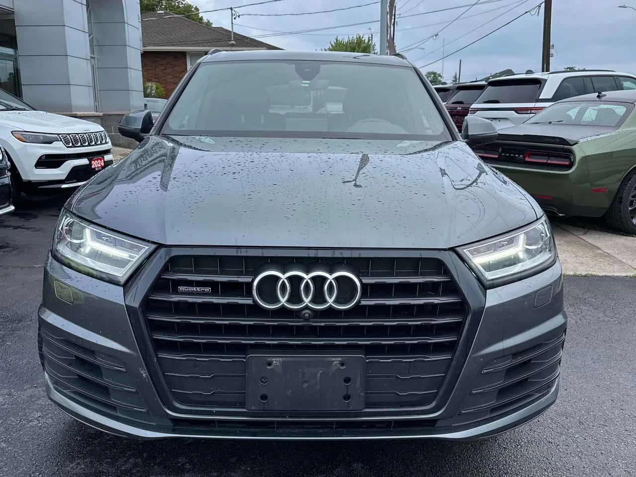 Audi Q7 Progressiv | CARFAX | АВТОКРЕДИТ БЕЗ ПЪРВОНАЧАЛНА, снимка 2 - Автомобили и джипове - 55601486