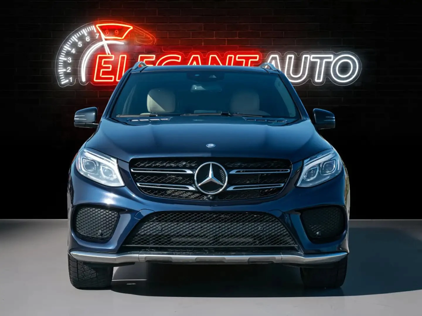 Mercedes-Benz GLE 450 AMG 360 CAM | NAV| PANOROOF| B.SPOT, снимка 2 - Автомобили и джипове - 56130553