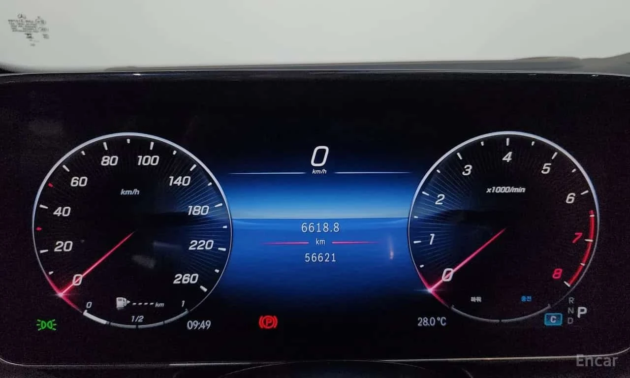 Mercedes-Benz GLC 4MATIC AMG Line/ОБДУХВАНЕ/ДИСТРОНИК/360, снимка 8 - Автомобили и джипове - 56185103