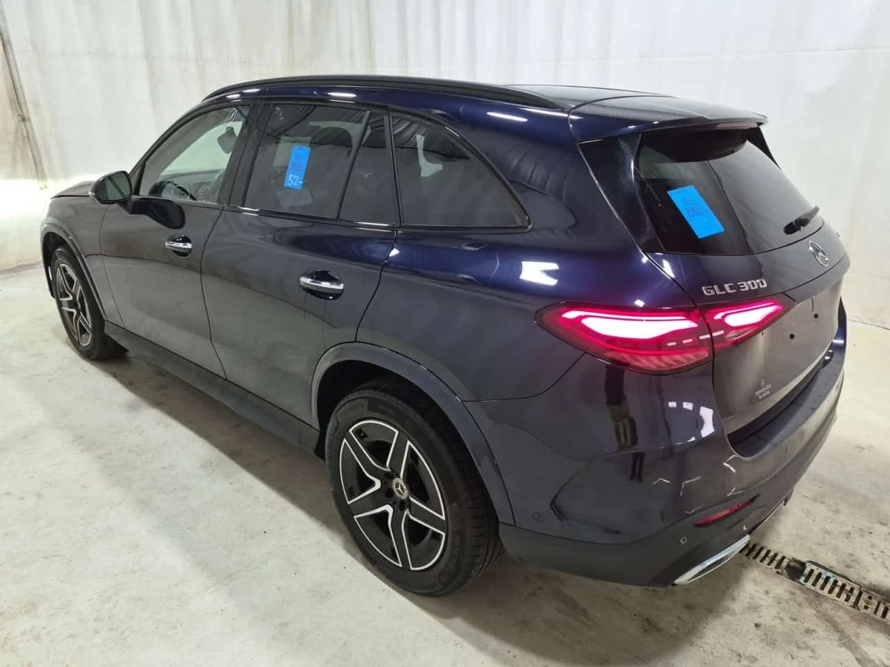 Mercedes-Benz GLC 300 * AMG Line * CARFAX * , снимка 5 - Автомобили и джипове - 56231947