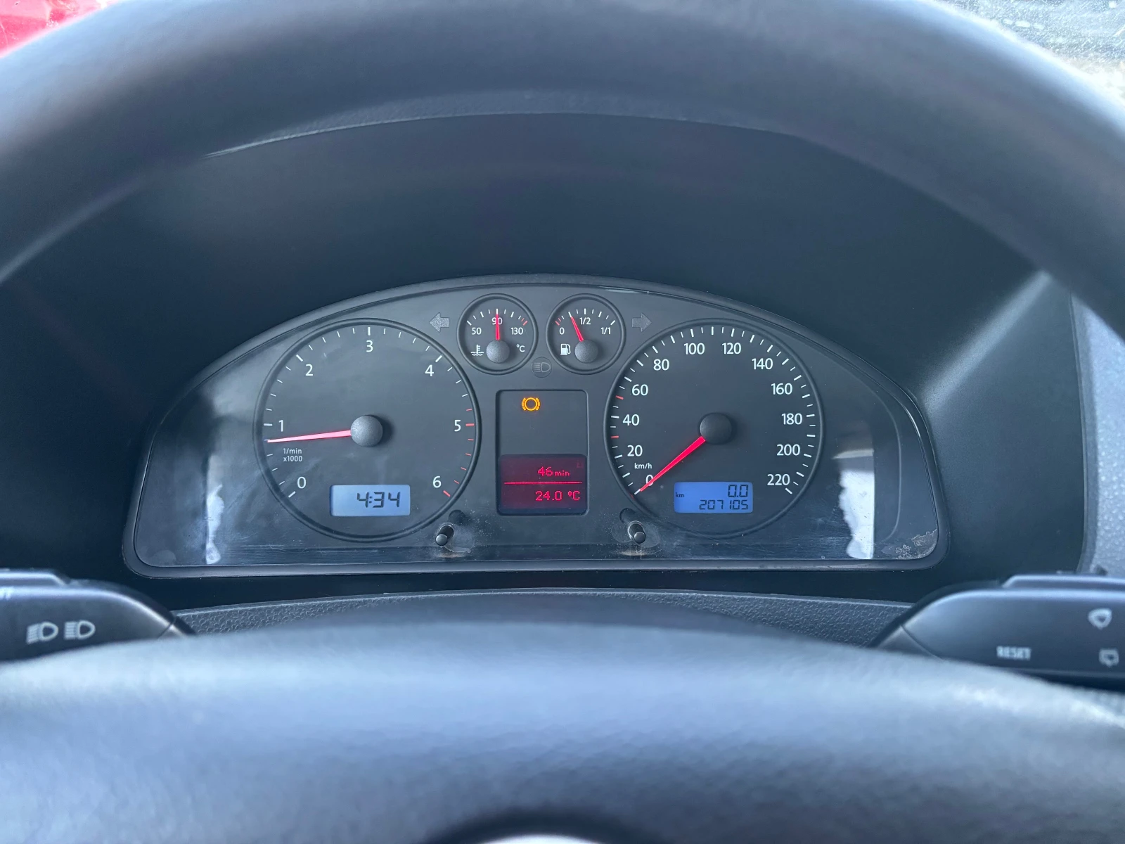 VW T5 МАКСИ КЛИМА ЛЮК, снимка 9 - Бусове и автобуси - 54444548