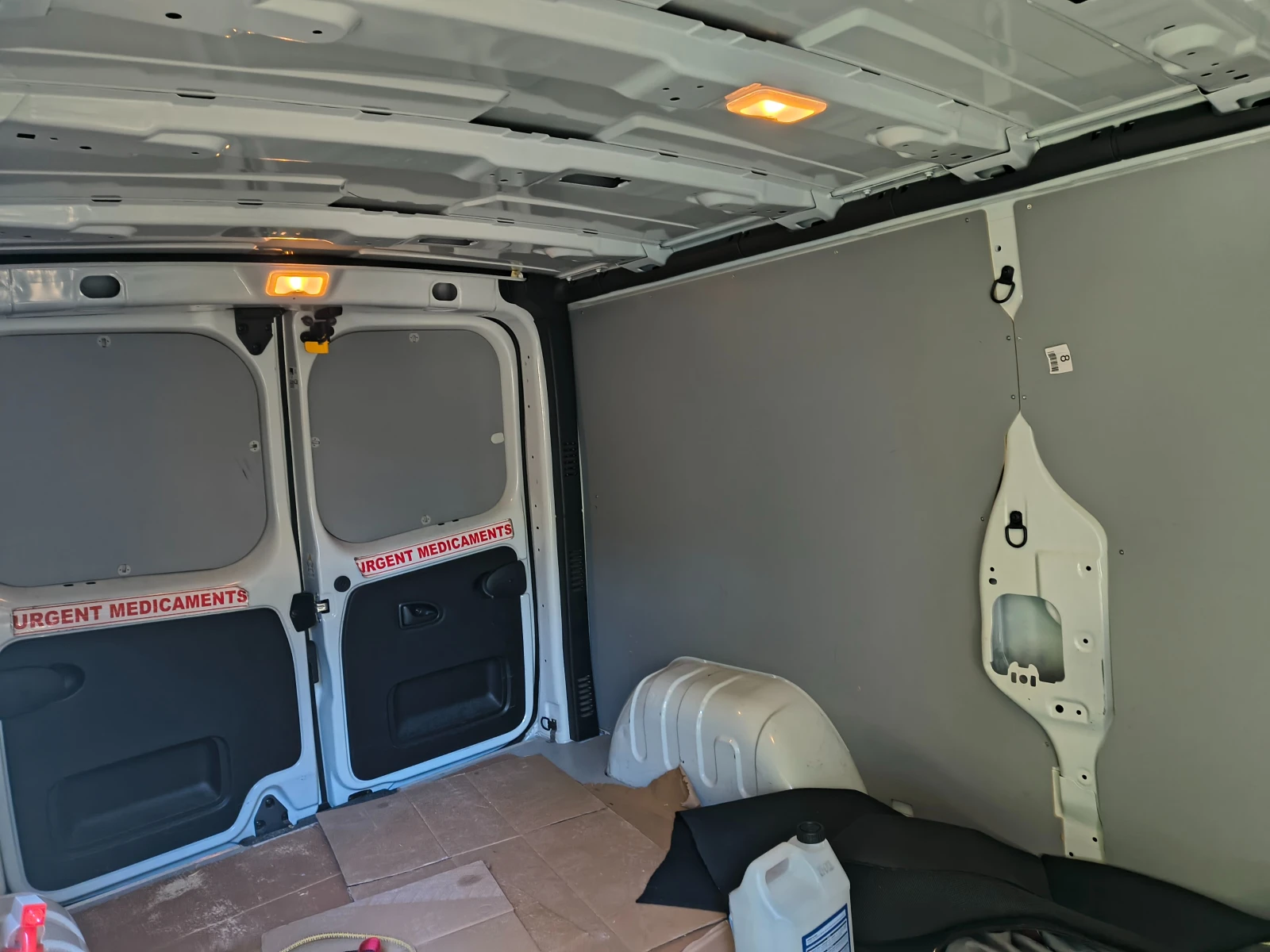 Renault Trafic 2.0 dci Maxi, снимка 15 - Бусове и автобуси - 55399569