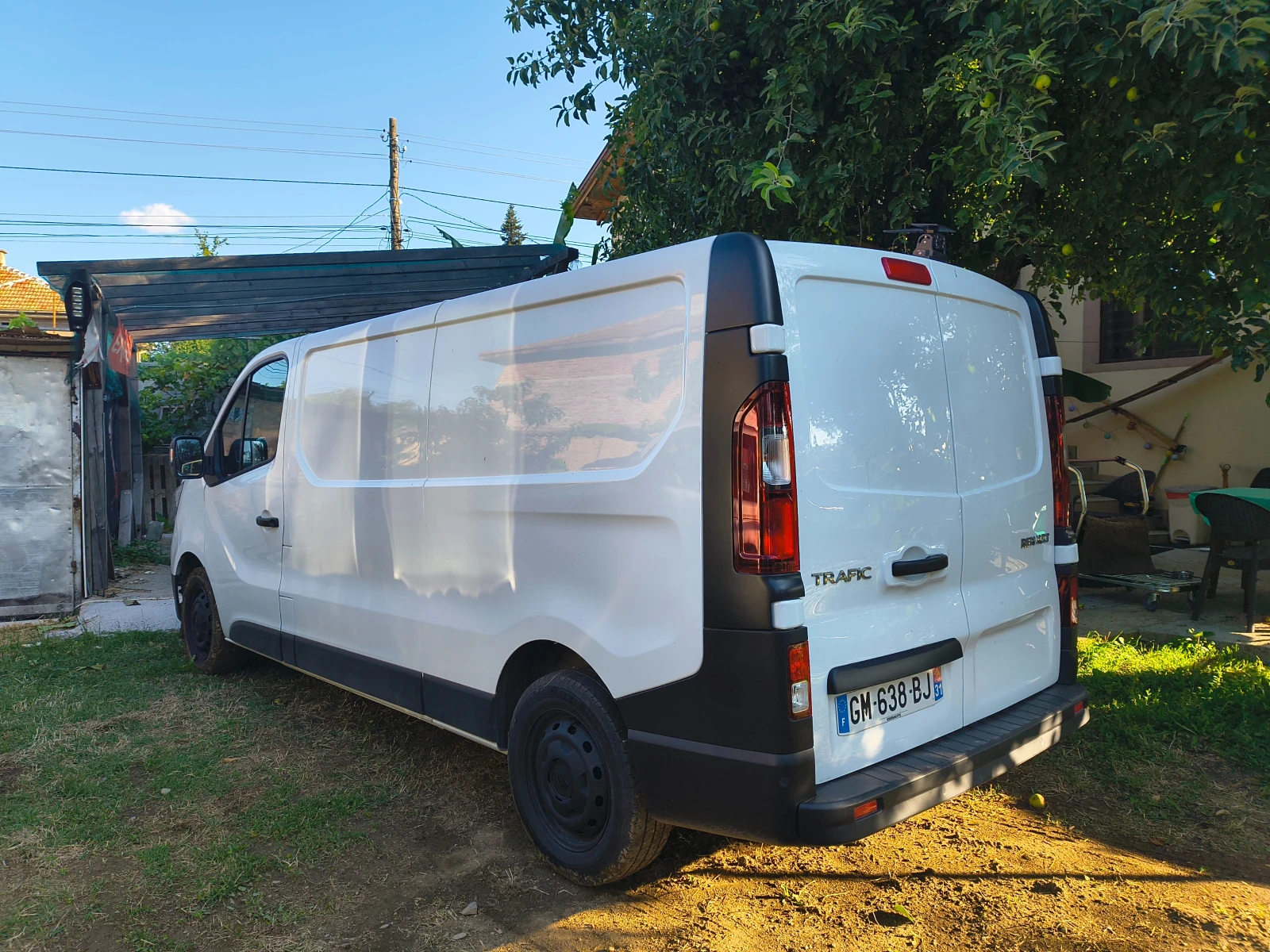 Renault Trafic 2.0 dci Maxi, снимка 8 - Бусове и автобуси - 55399569