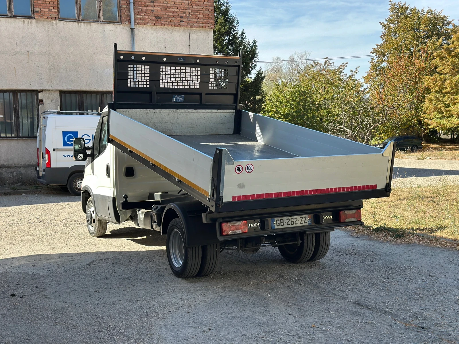 Iveco 35c15 ���������� ��������, 3.60��2.10, �������� �� 3500� | Mobile.bg � ����������� 6